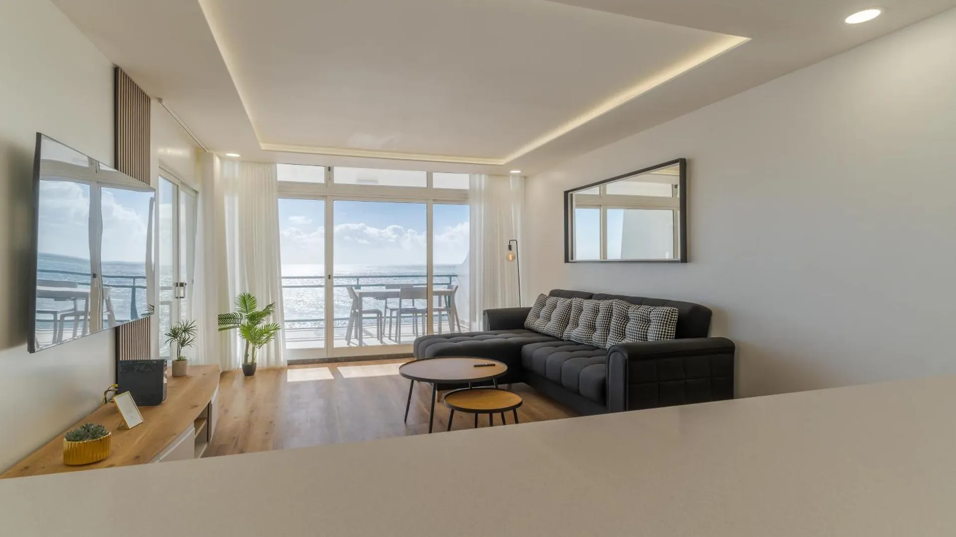 Hip Heaven Apartment On Beach 丰沙尔